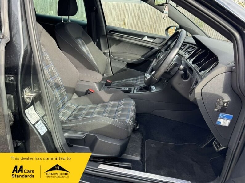 2024 Volkswagen Golf